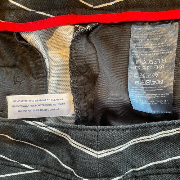 Tommy Hilfiger Shorts - Picture 3 of 6